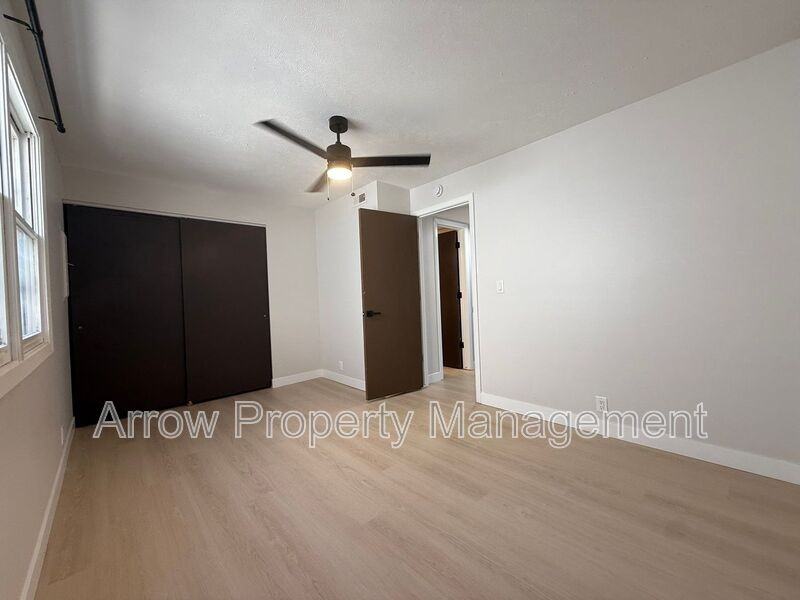 3609 N 60th St #6 - Photo 7 of 9