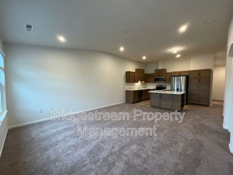 1677 S Golden Clove Bnd - Photo 5 of 15