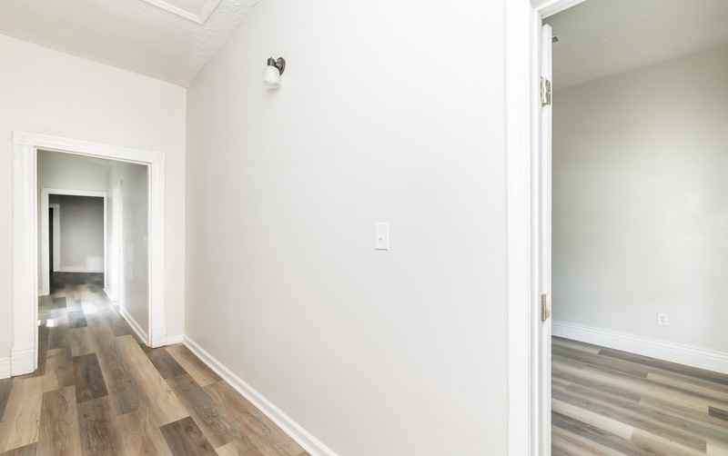 1724 Garland Ave - Photo 3 of 10