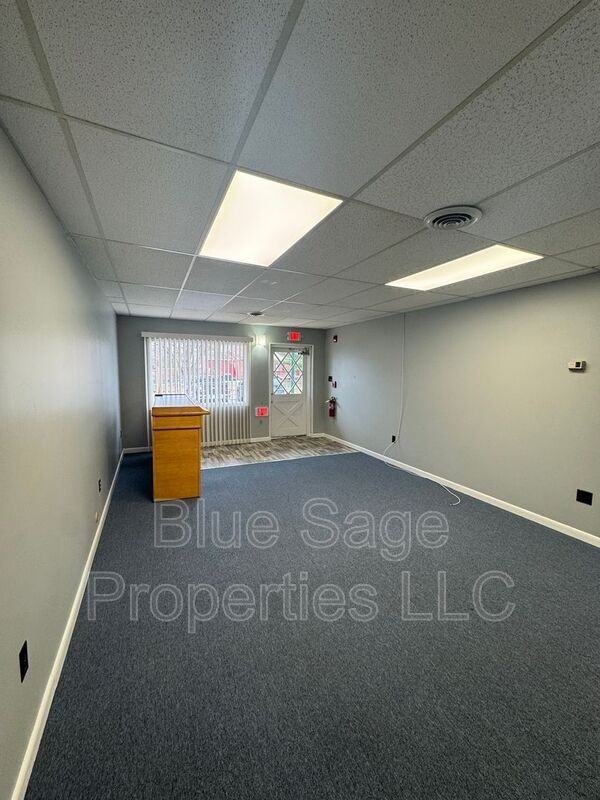 2421 3rd Ave Apt A #5 - Photo 6 of 11