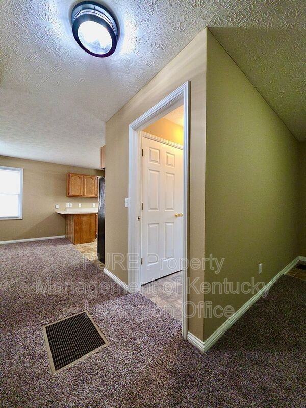 1322 Lancaster Rd #A - Photo 5 of 24