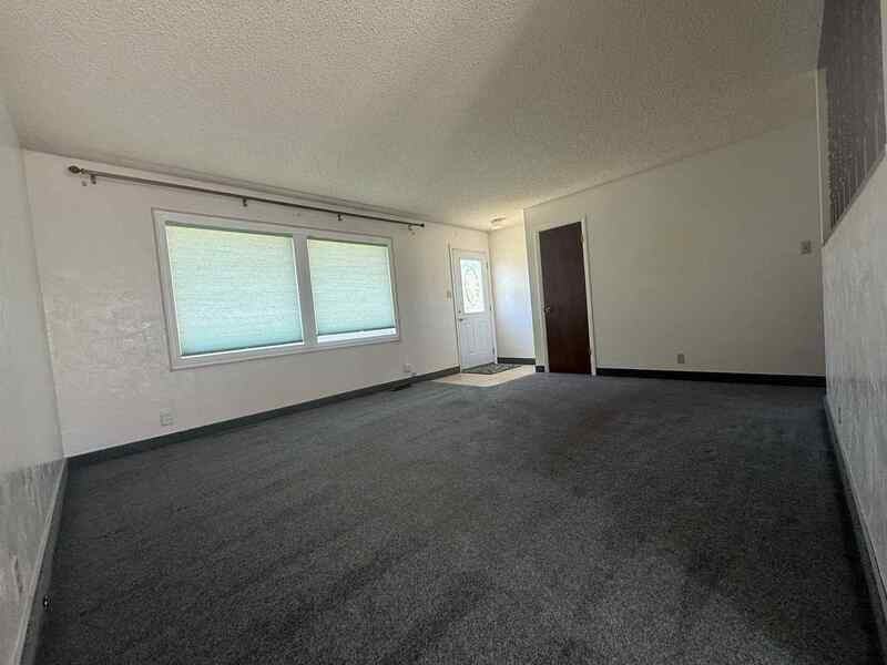 2108 Hayes St - Photo 3 of 17