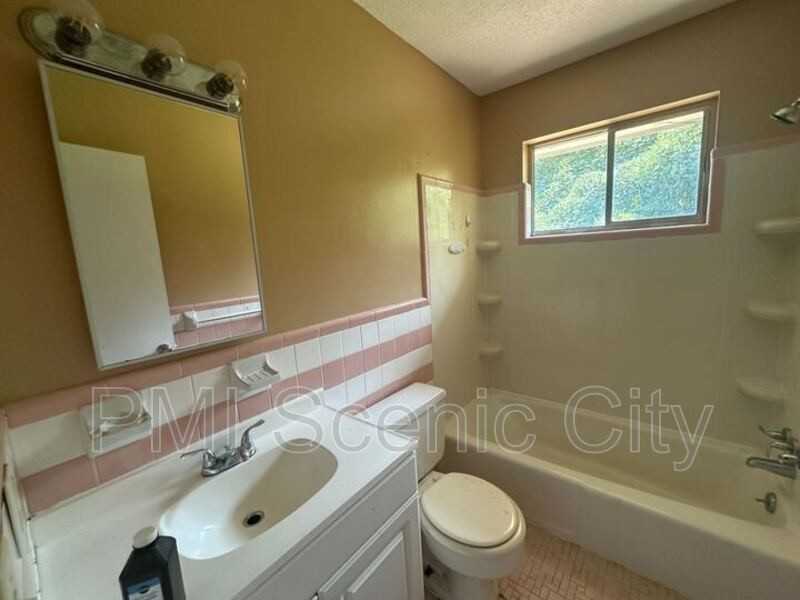 1220 Gadd Rd - Photo 2 of 13