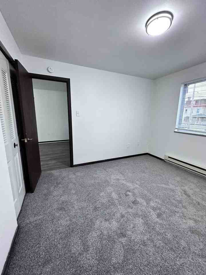 458 Market St #43 - Photo 5 of 9