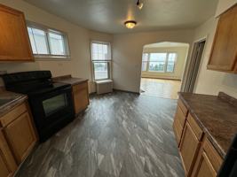 featured image of 607 E 1st St