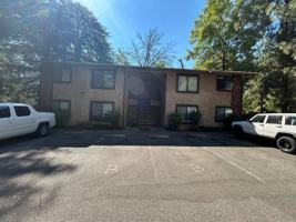 featured image of 2 Lorayne Ct