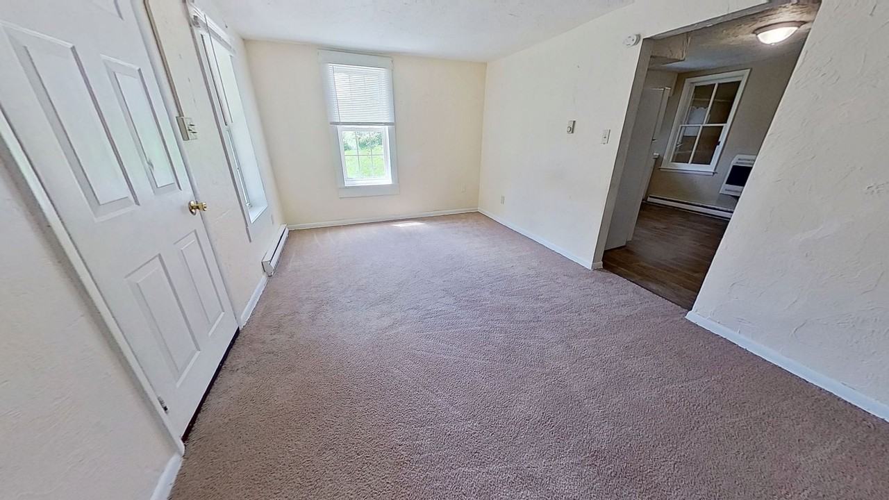 185 Burkholder Rd - Photo 4 of 13