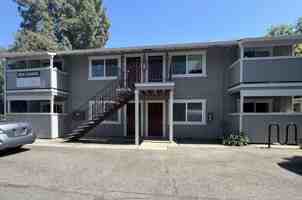 featured image of 1143 W 1st St