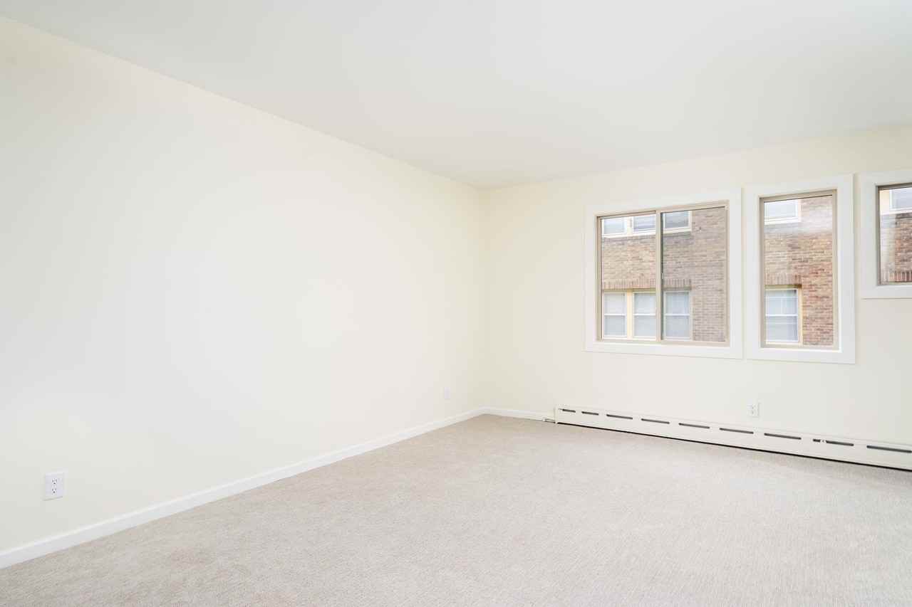 2709 Park Ave S - Photo 5 of 6