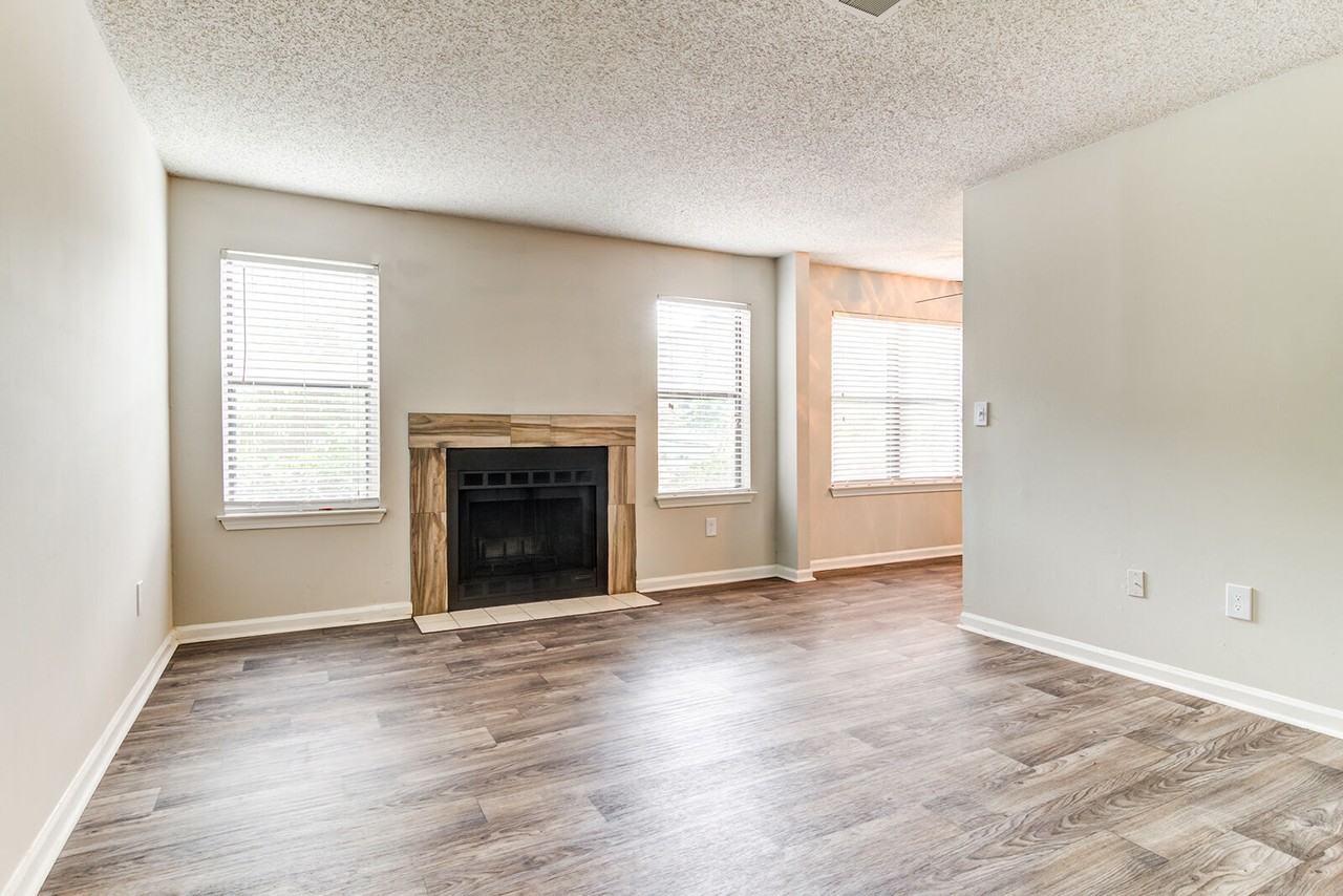 Summit Station - Photo 5 of 30