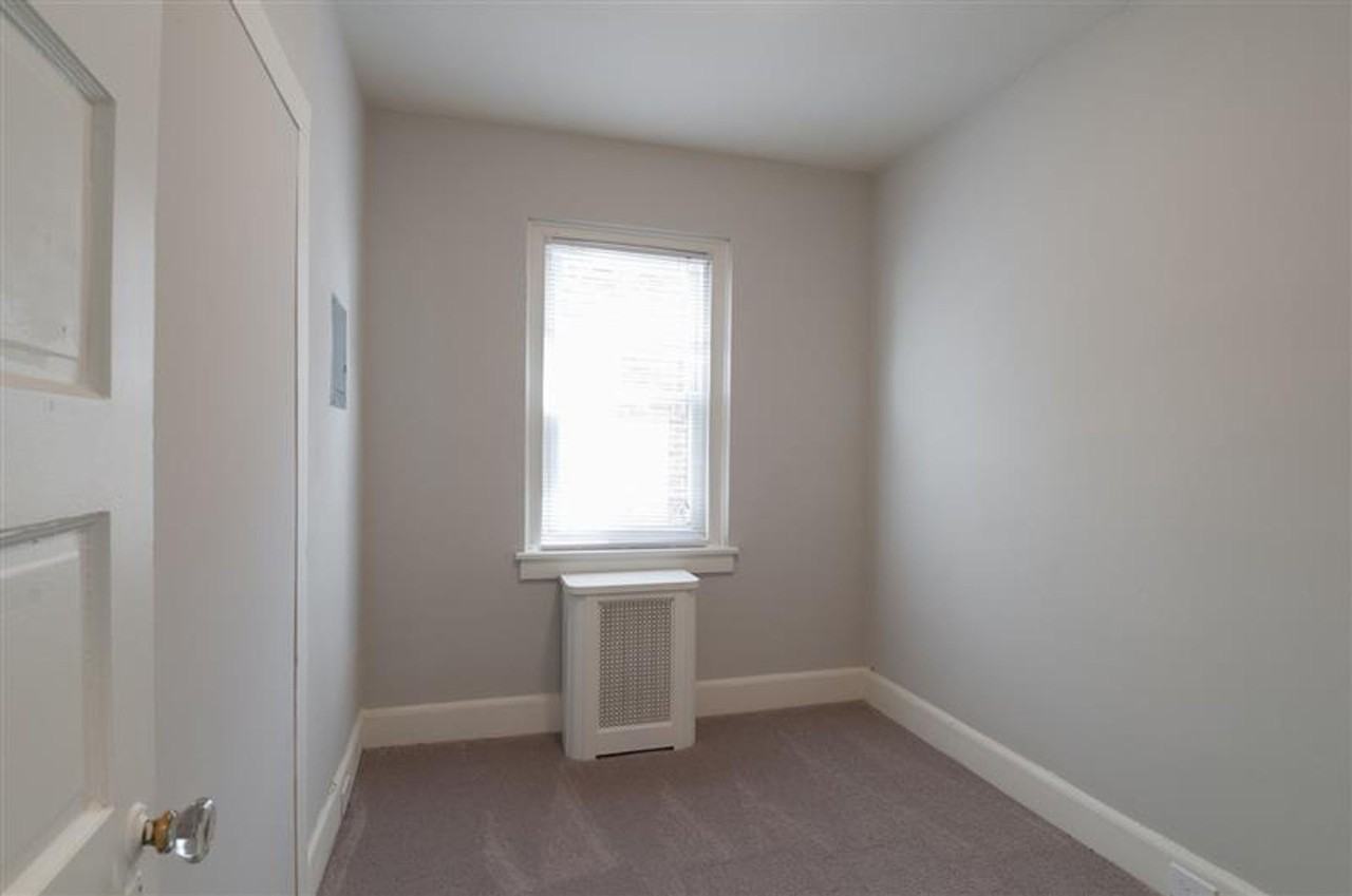 Metropolitan Narberth Station - Photo 4 of 47