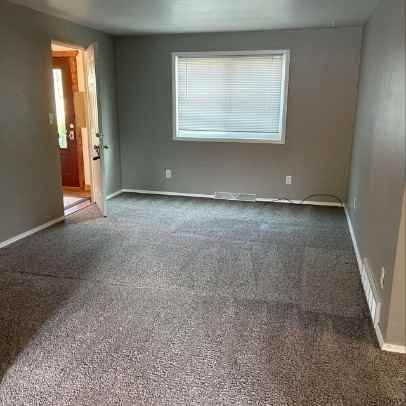 1511 West 4th Street - Photo 3 of 8