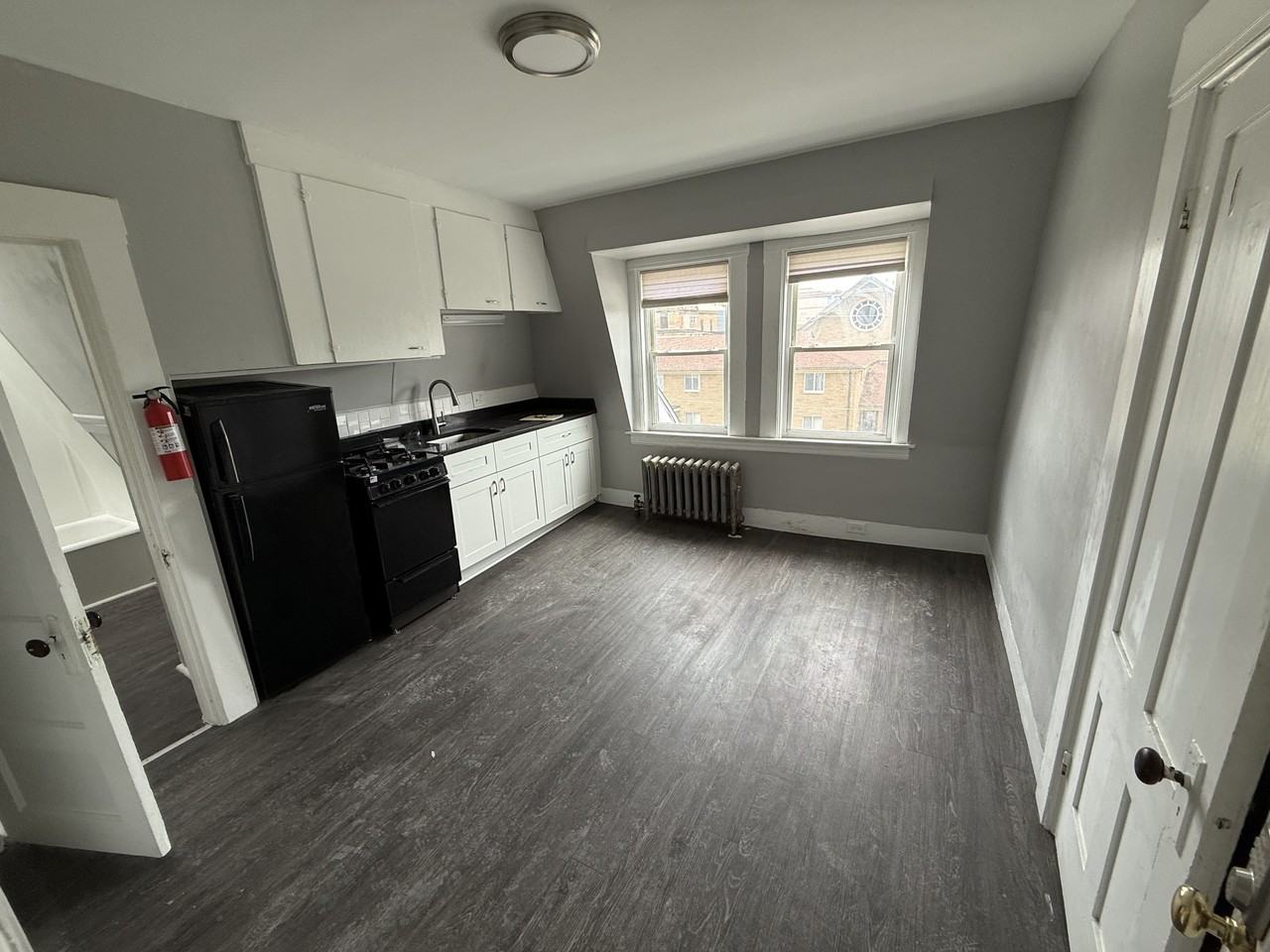 160 Orange Street - Photo 2 of 40