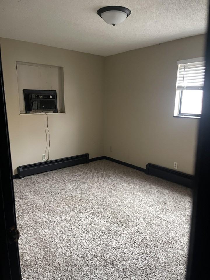 1340 West Cape Rock Drive - Photo 3 of 6