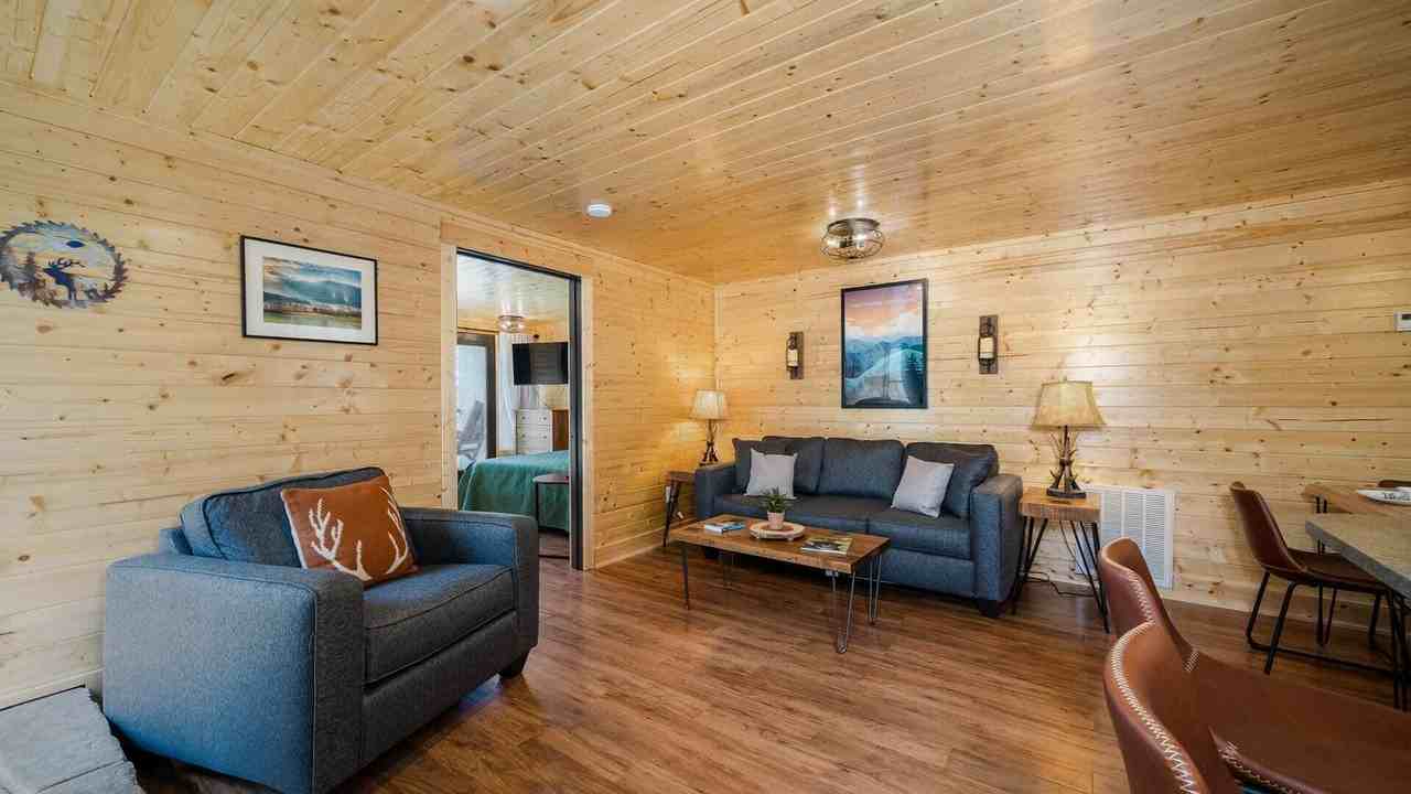 4249 Dollys Drive - Photo 4 of 39