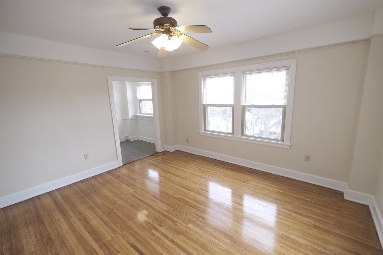 Parkhurst Apartments - Photo 4 of 50