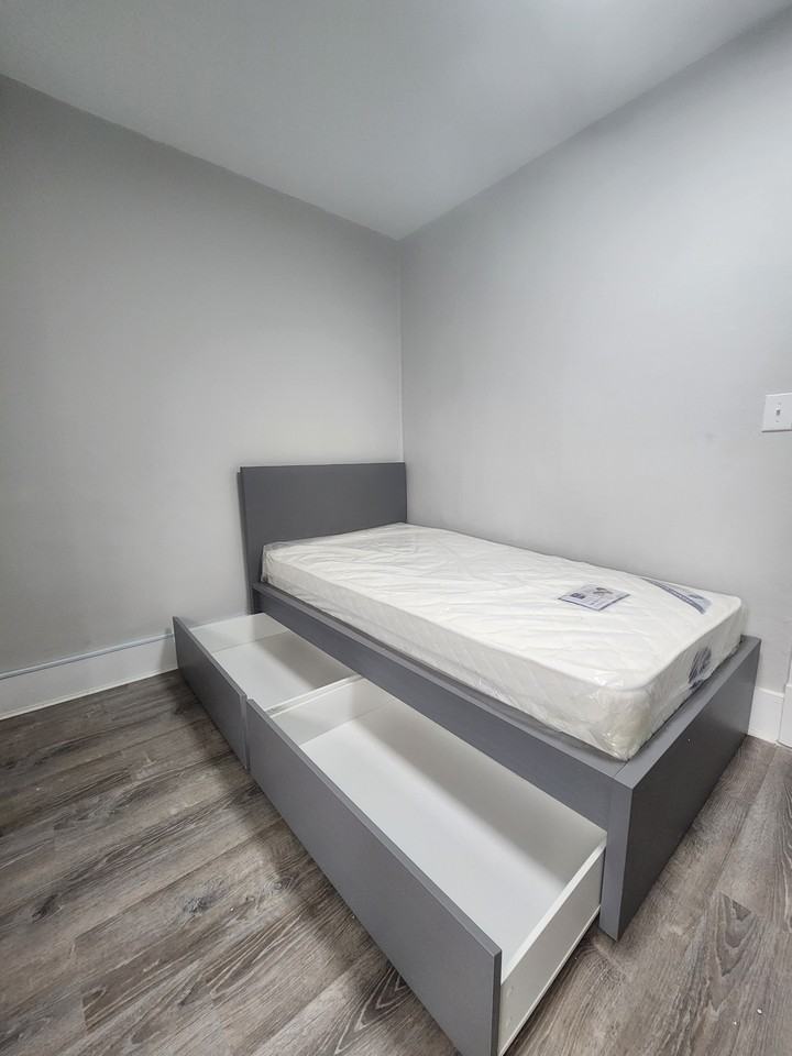 50 West Main Street - Photo 2 of 25