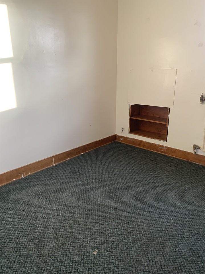 1719 3rd Avenue East - Photo 6 of 13