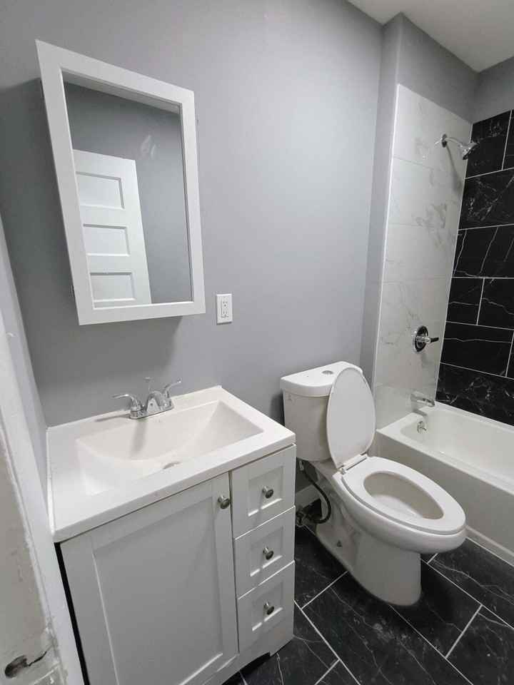 166 Ridgewood Avenue - Photo 4 of 15