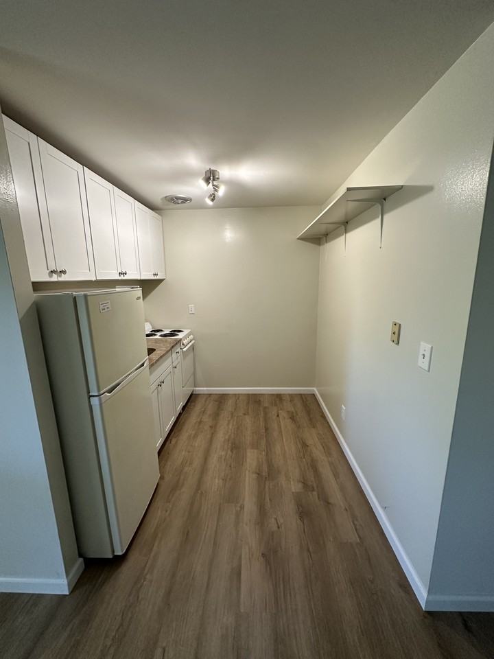 5634 Macey Avenue - Photo 5 of 19