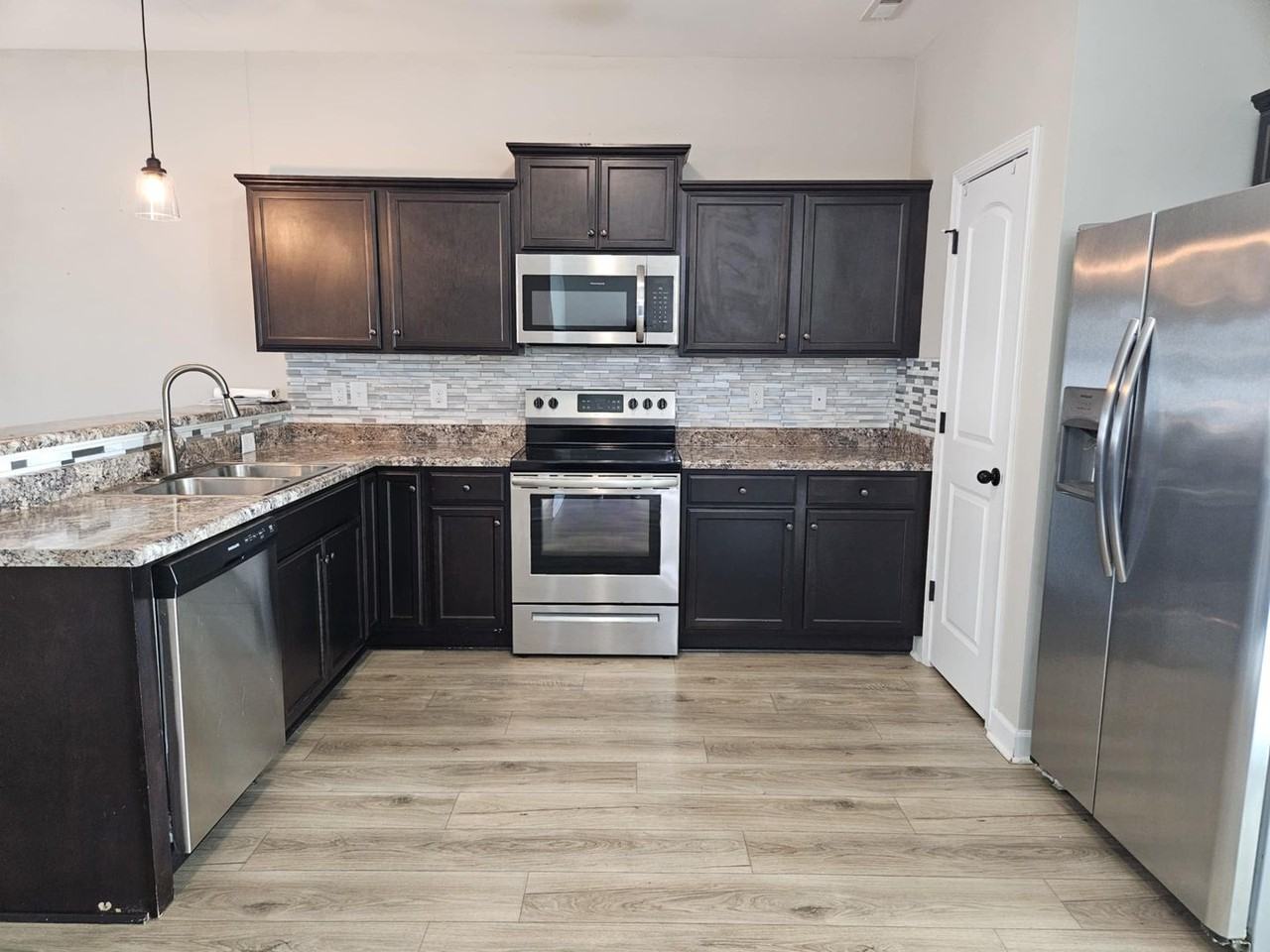 511 Justice Farm Dr - Photo 5 of 16