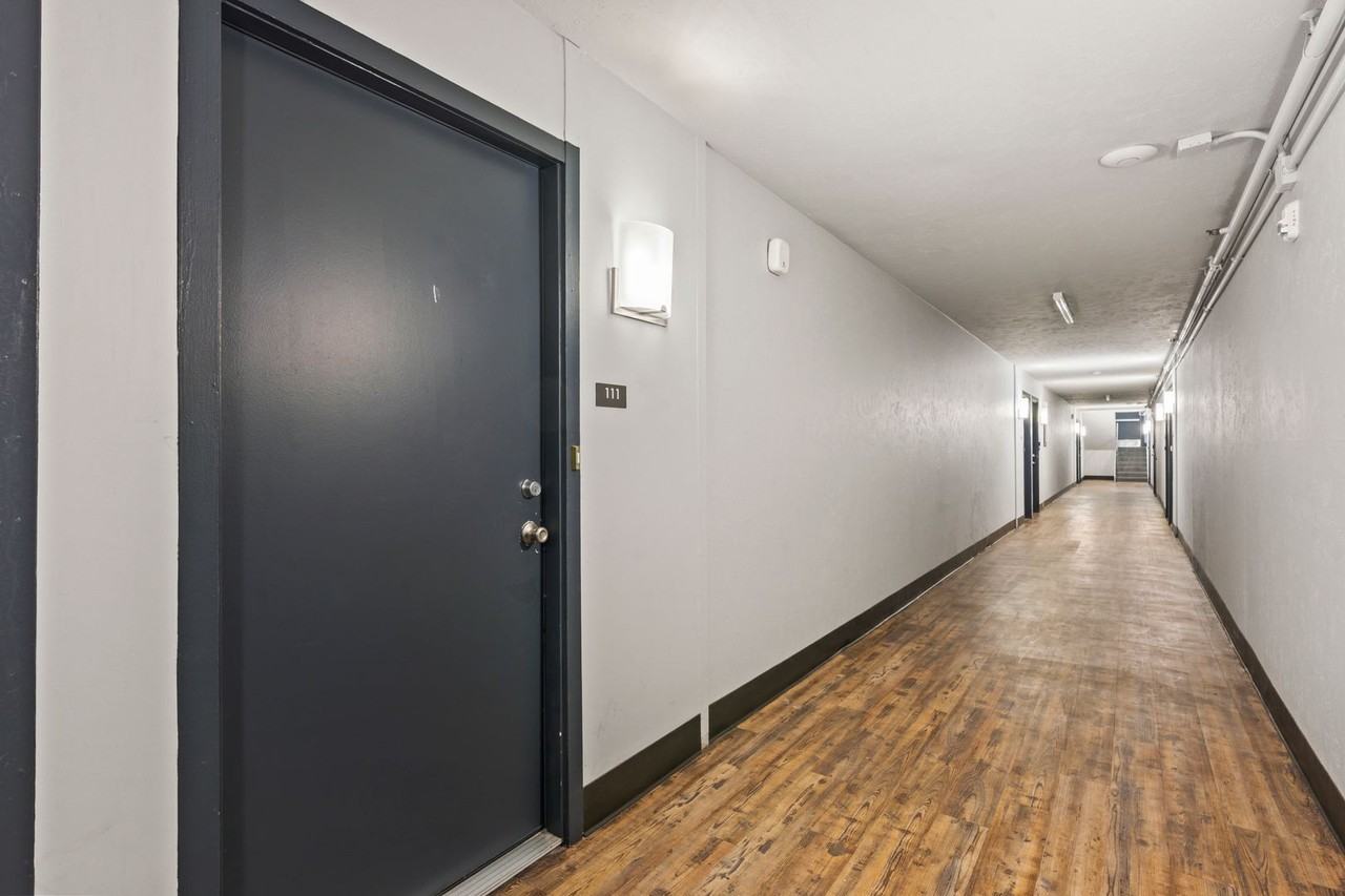 BLDG D #111 - Photo 2 of 23