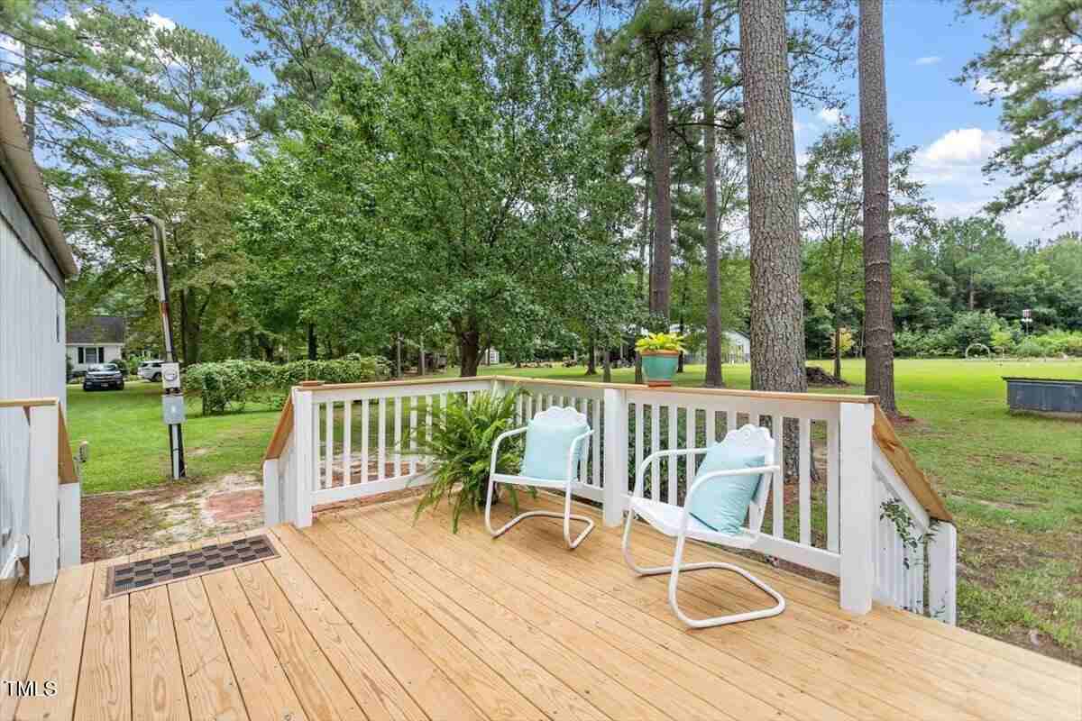 10317 Giles Rd - Photo 2 of 50