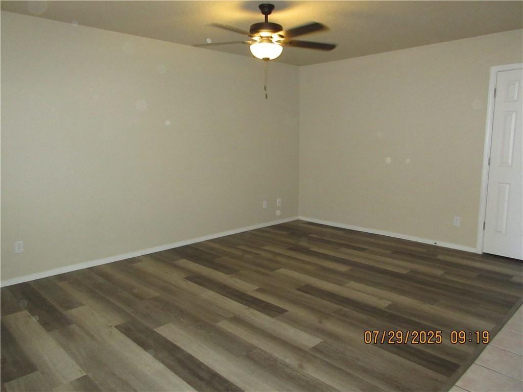 1939 Wikieup Ave - Photo 2 of 8