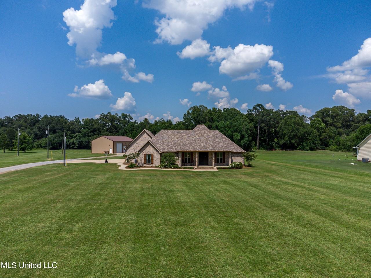4072 Mississippi Highway 471 - Photo 2 of 50