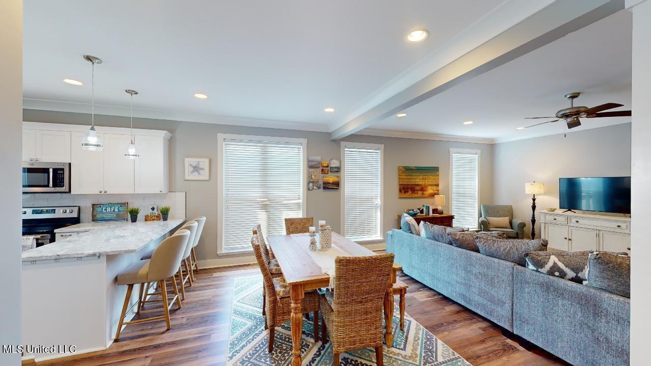 1215 Ocean View Dr - Photo 7 of 23