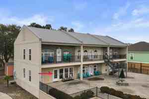 featured image of 548 W Beach Blvd