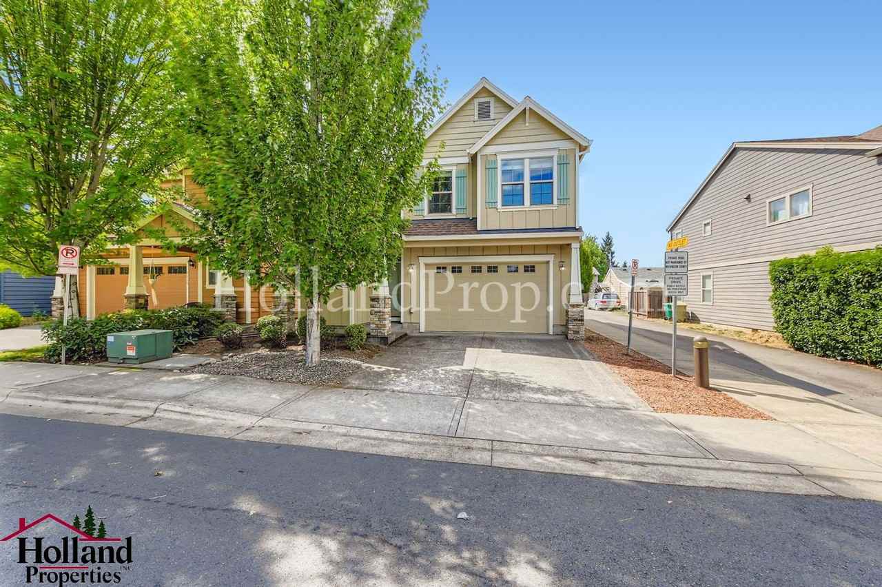 3107 Sw 197th Ave - Photo 3 of 28