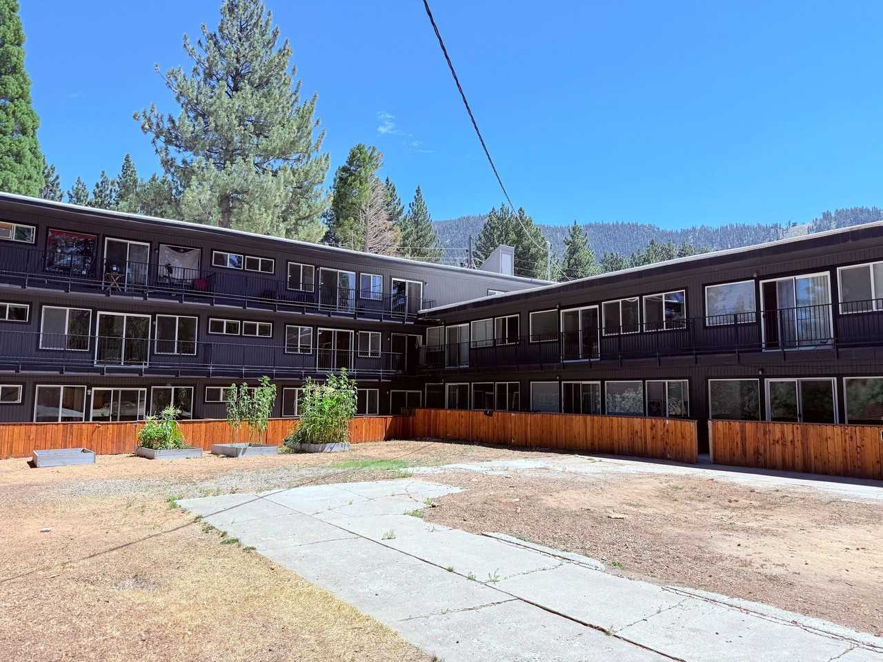 1224 Ski Run Apartments - Photo 2 of 4