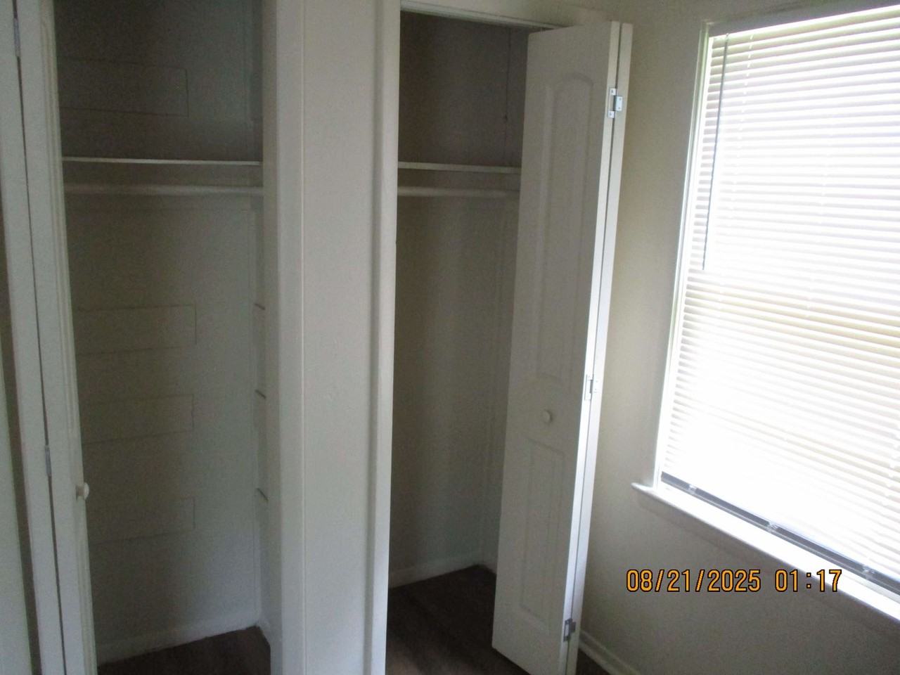 223 Whitehead Dr - Photo 3 of 7