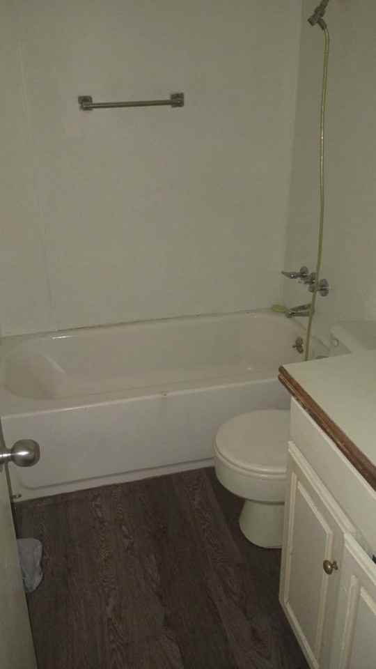 722 Barrie Ave - Photo 3 of 8