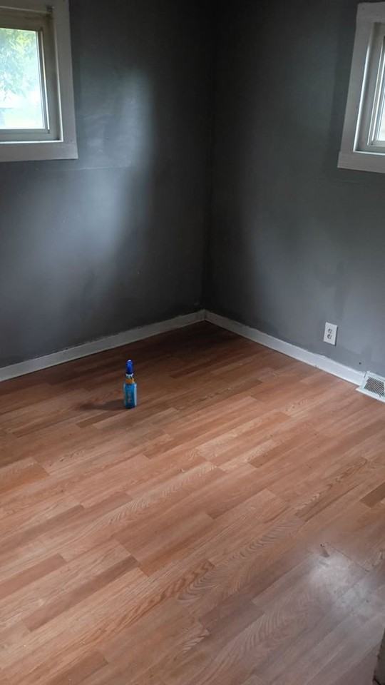 722 Barrie Ave - Photo 6 of 8