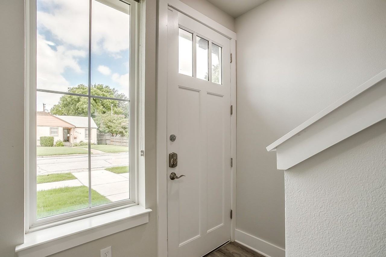 3127 Forest Park Blvd - Photo 5 of 42