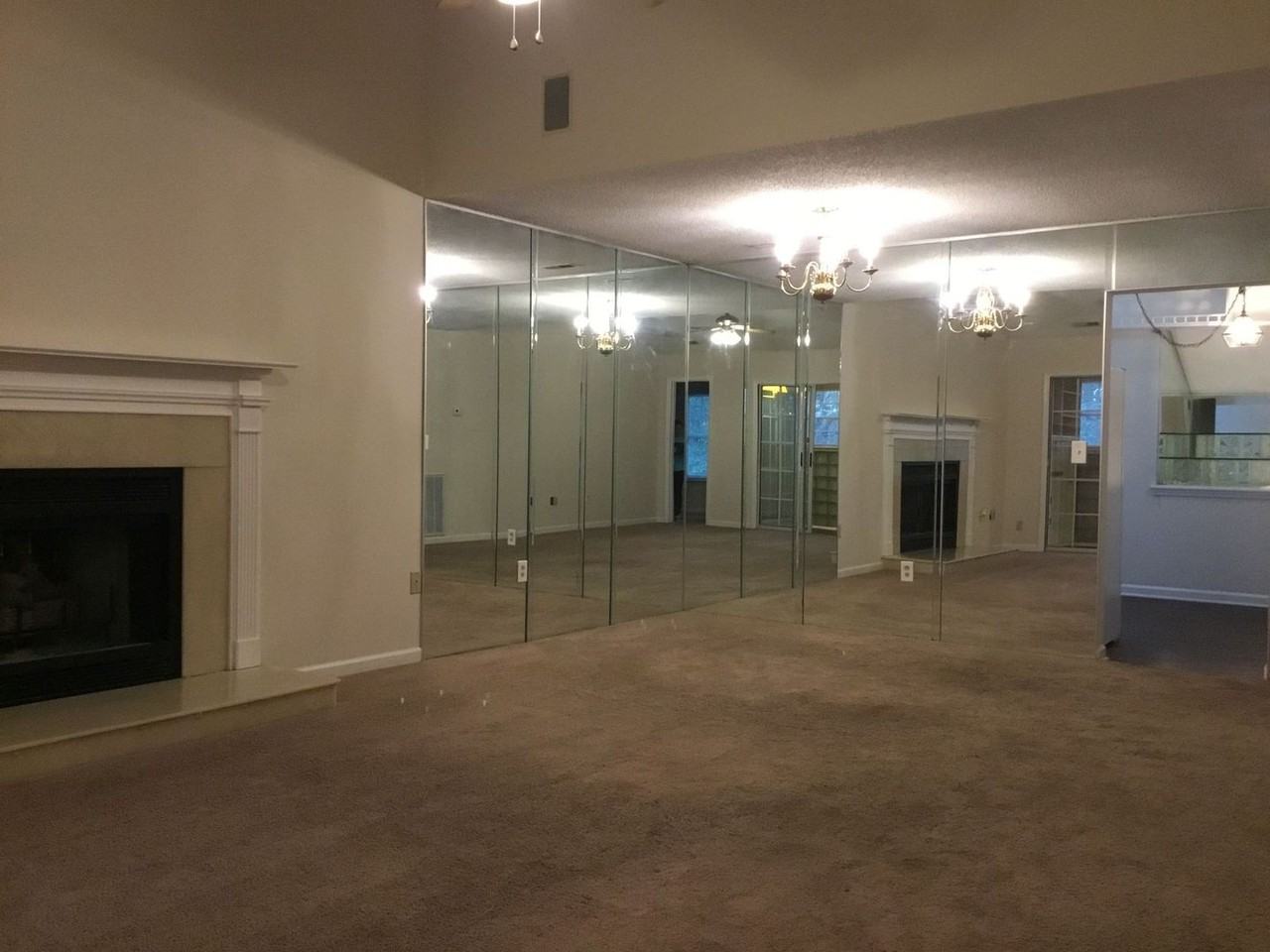 1573 Hunt Club Ct - Photo 4 of 18