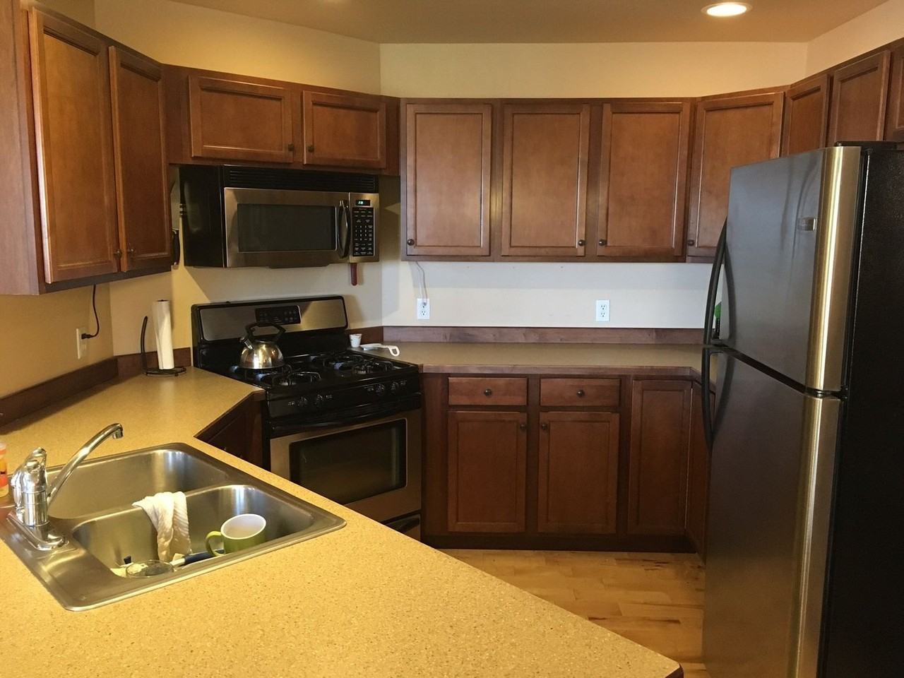 959 Pin Ave - Photo 5 of 12