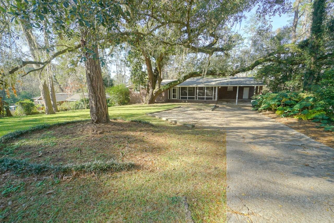 1804 Skyland Dr - Photo 3 of 50