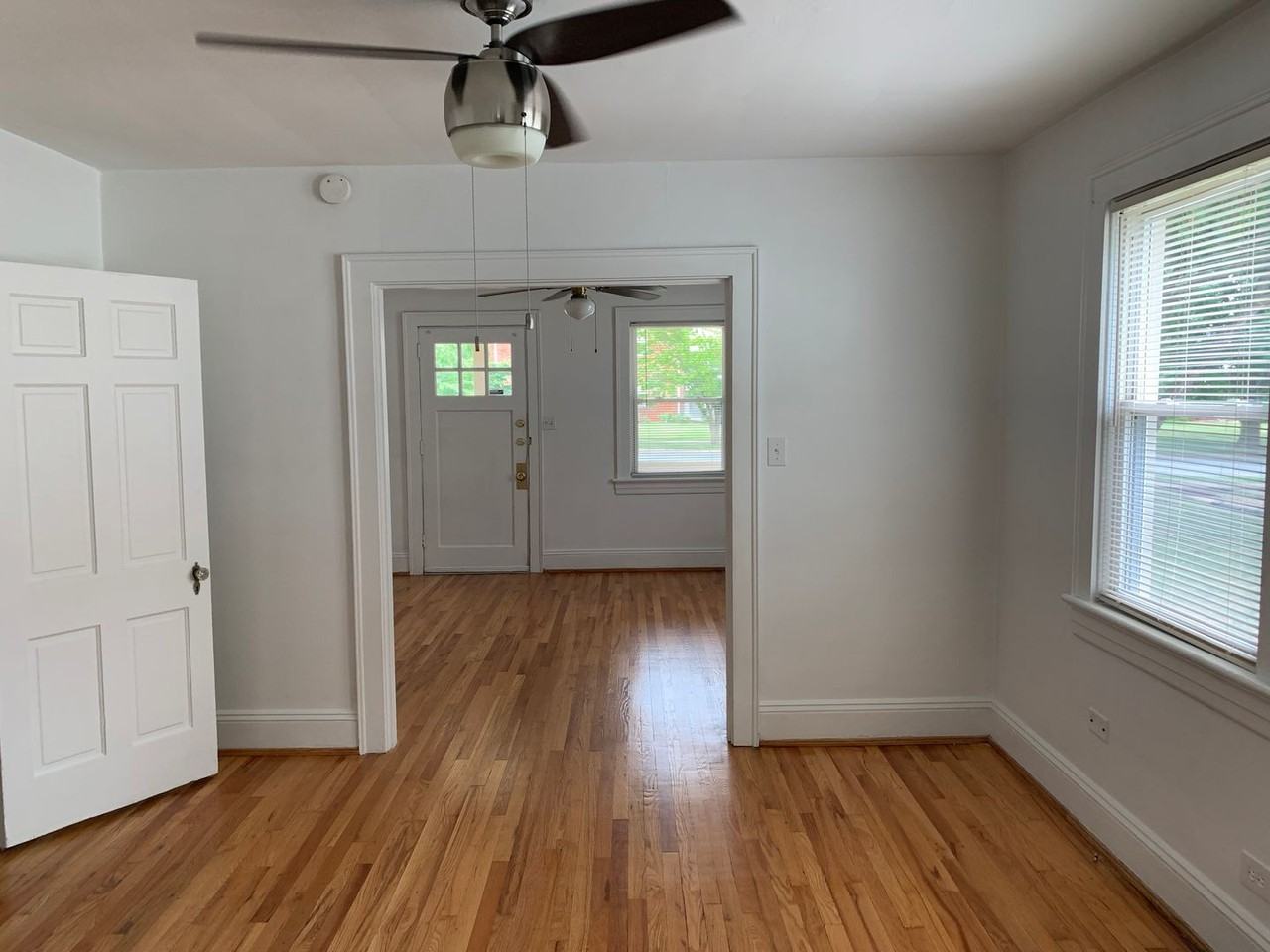 1307 Radcliff Ave - Photo 3 of 15