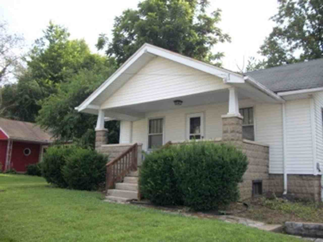 1427 N Kinser Pike - Photo 2 of 25