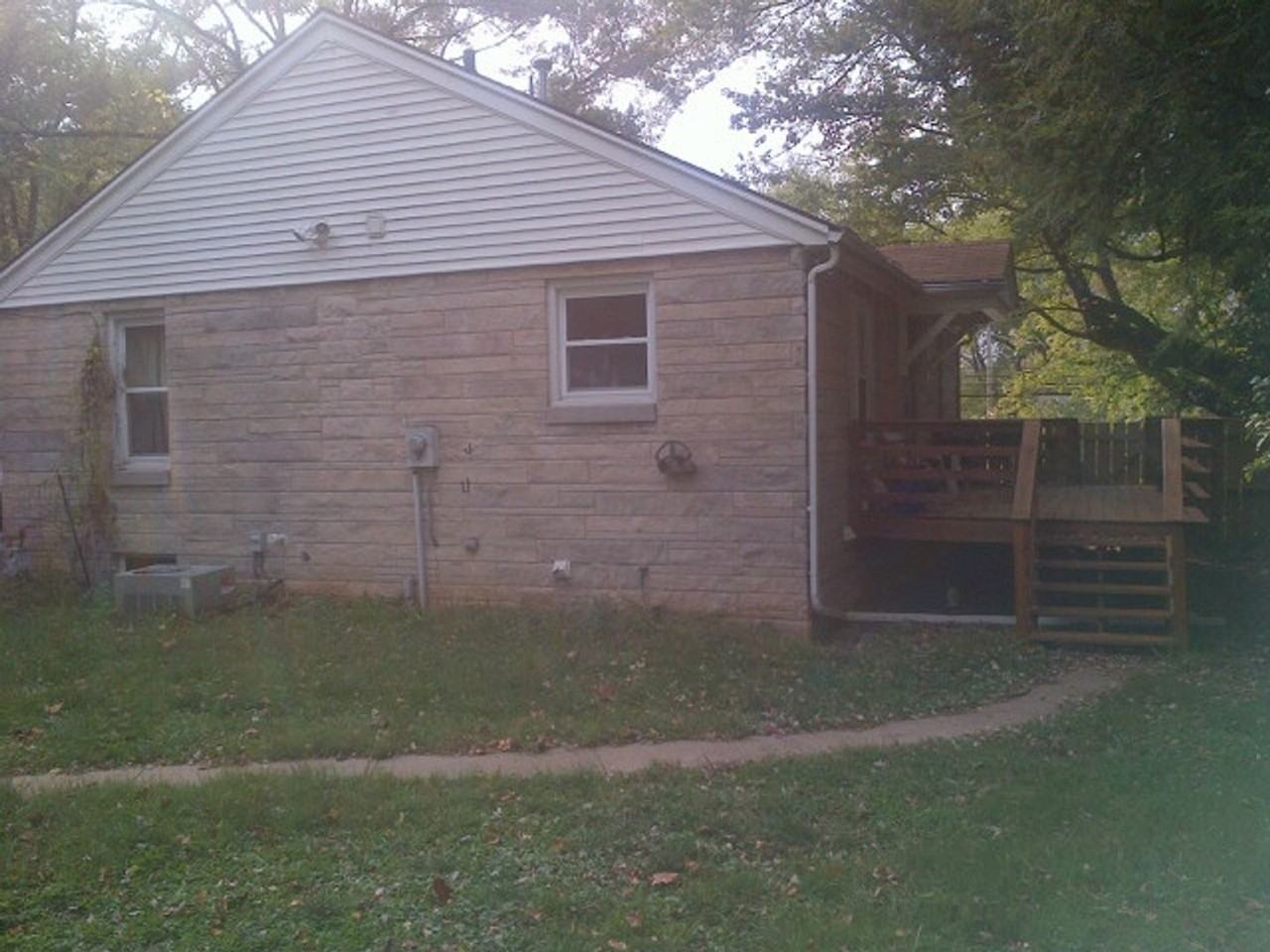 1412 N Kinser Pike - Photo 3 of 12