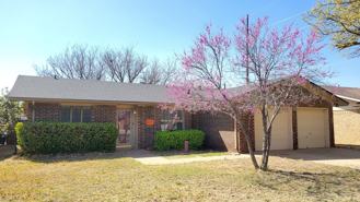 8204 Fremont Ave - Photo 1 of 1