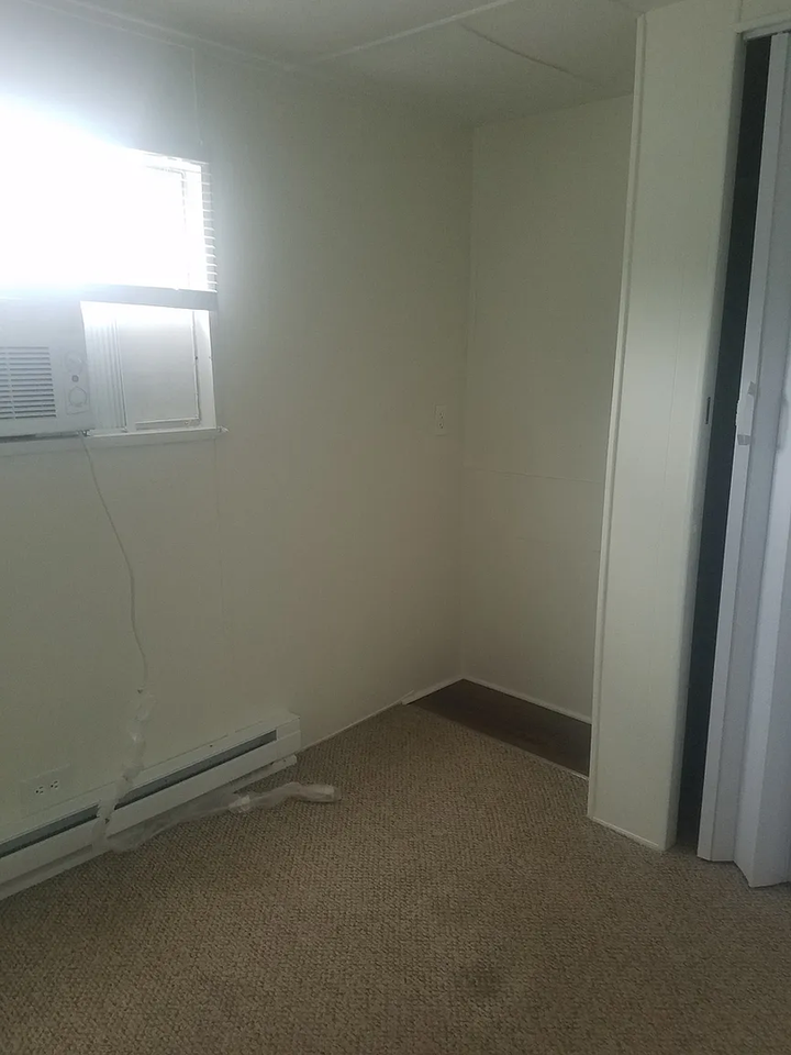 1139 Ridgecrest Ave - Photo 4 of 9