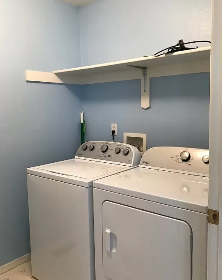 2940 W Villard St #D - Photo 3 of 18