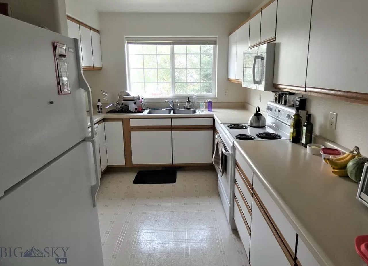 2940 W Villard St #D - Photo 7 of 18