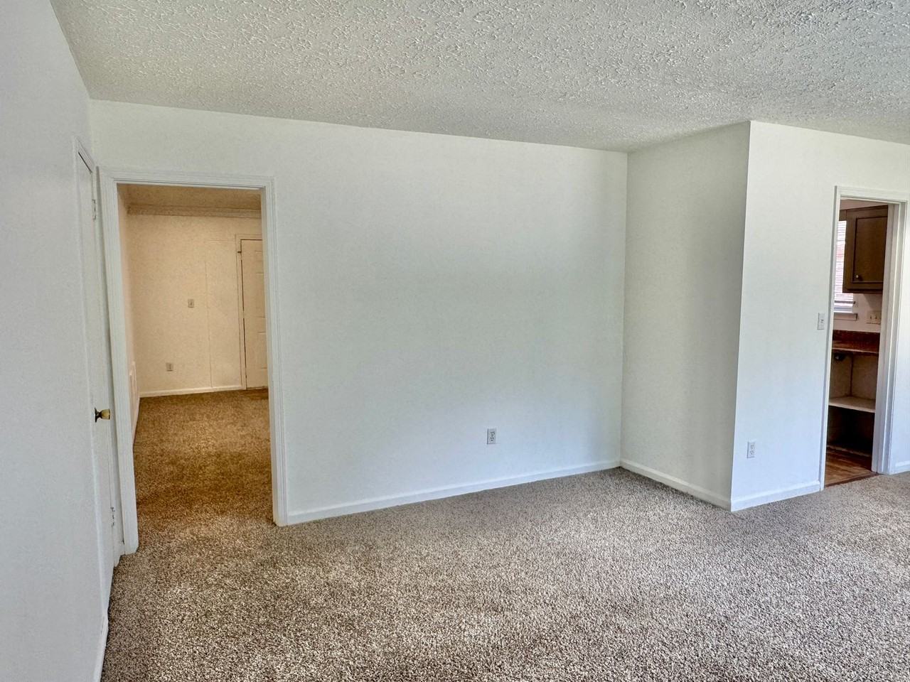 6249 Wares Ferry Road - Photo 6 of 33