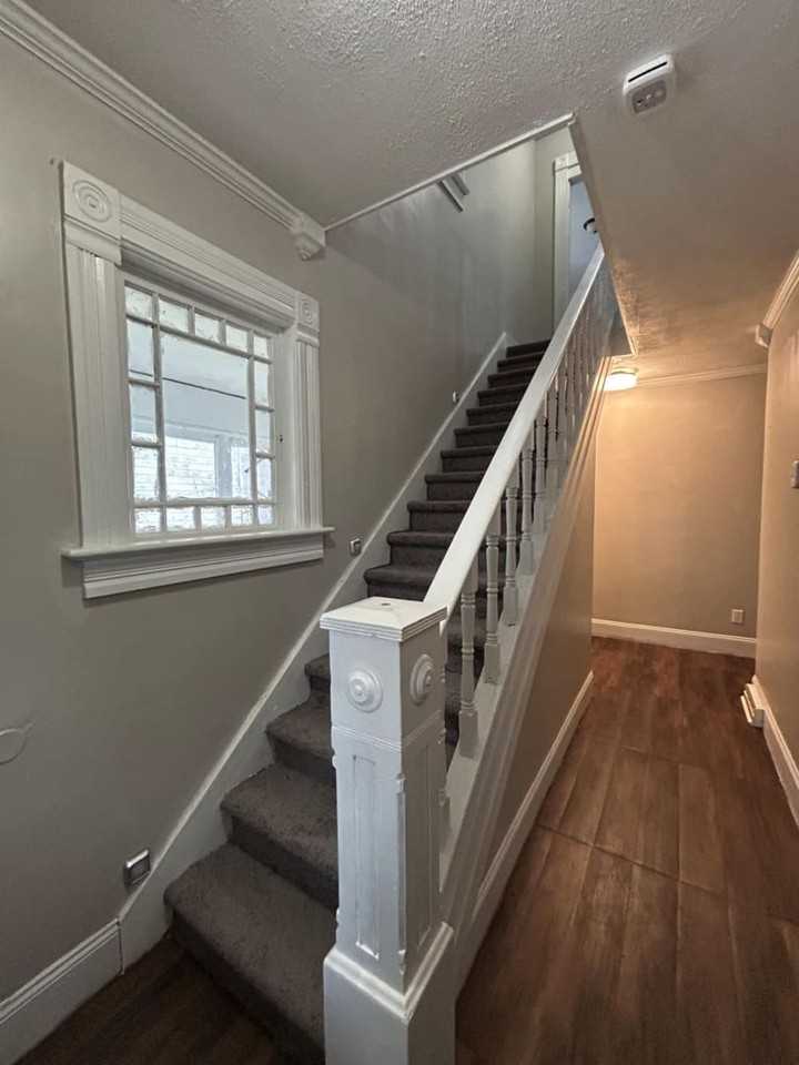 615 Saint Marys Ave - Photo 2 of 14