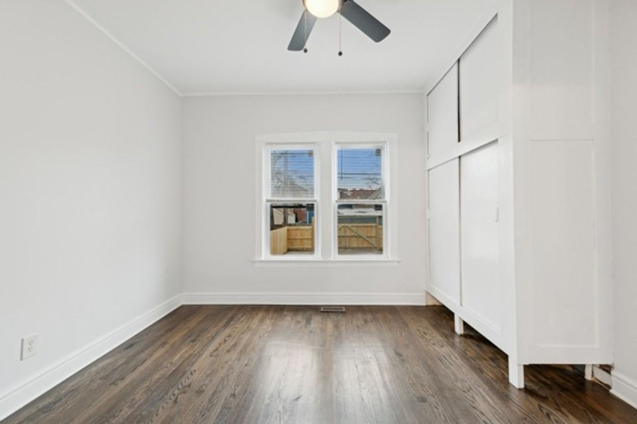 8556 S Muskegon Ave - Photo 7 of 17